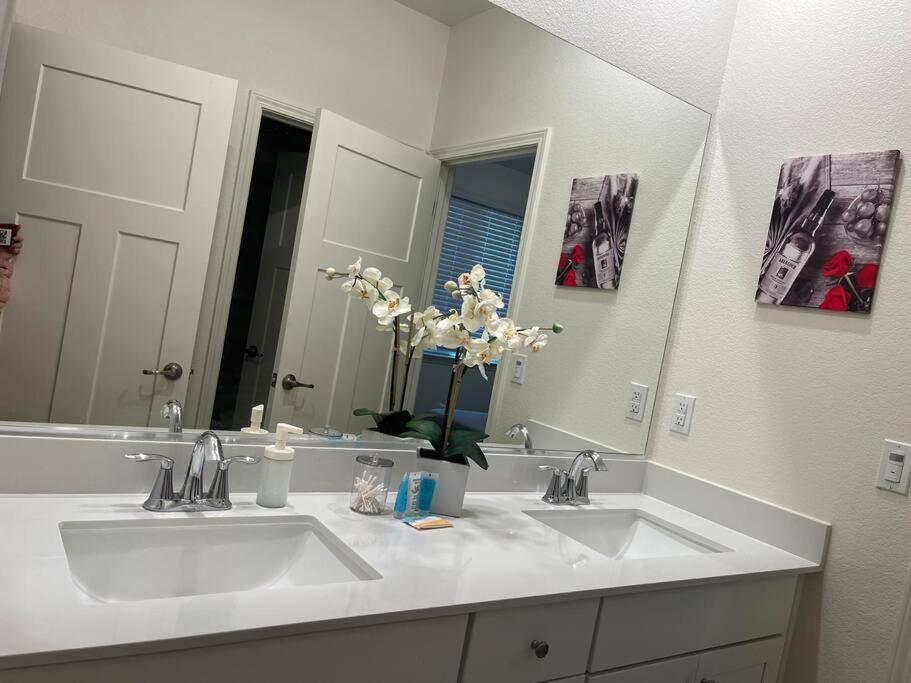 Brand-New, Beautiful & Stylish Home In Sacramento! Exteriör bild