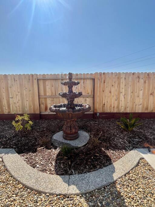 Brand-New, Beautiful & Stylish Home In Sacramento! Exteriör bild